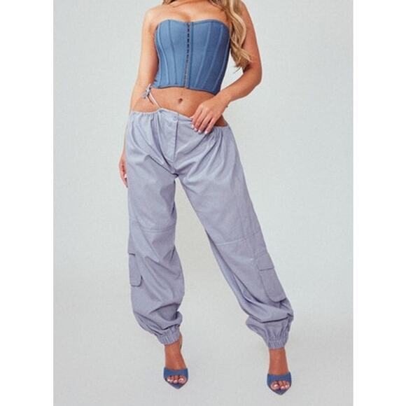 NEW PrettyLittleThing Cargo Joggers Size 0 Cut Out Gray Low Rise Baggy Casual - Picture 1 of 7